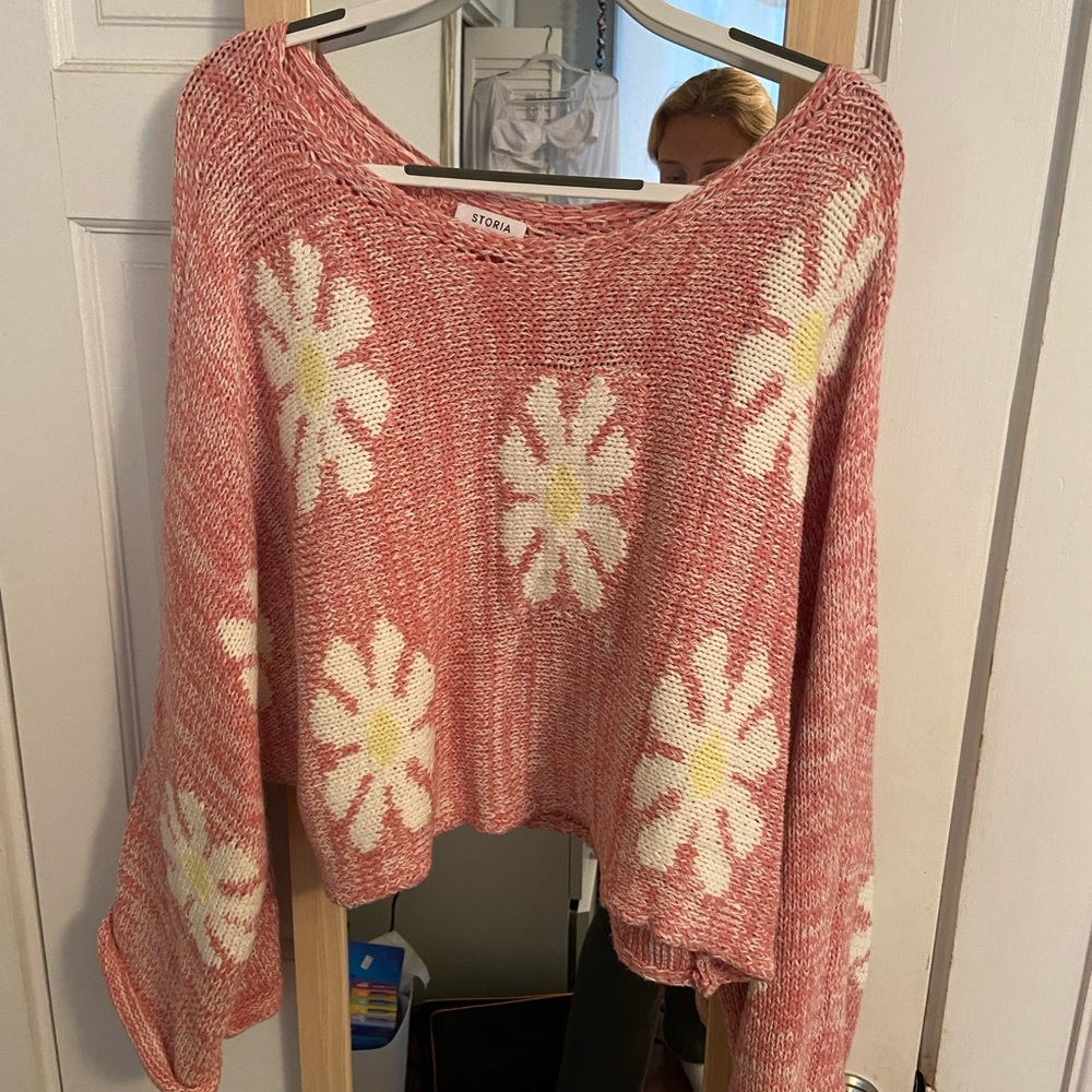 Pink floral sweater (size L)